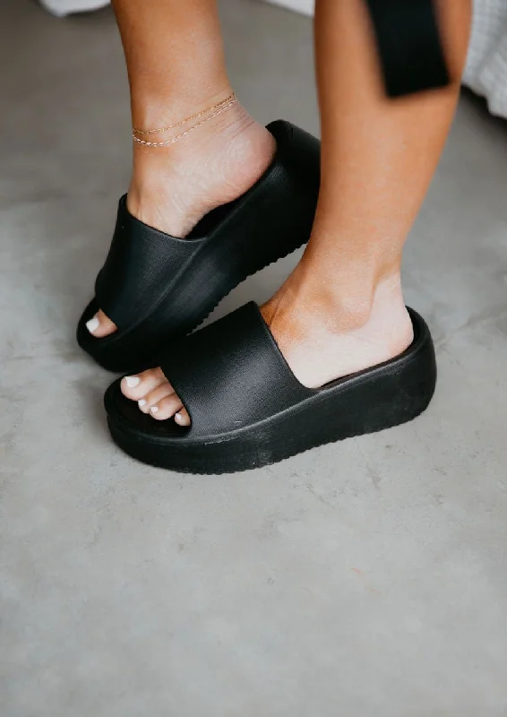 Luka Platform Sandals