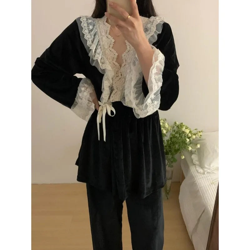 Luxury Brand Designer Clothing Sleepwear Women Pajama Sets Korean Vintage V-Neck Lace Long Sleeve Loungewear Nightwear Suits